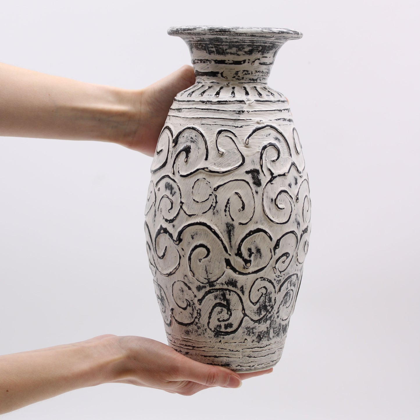 Keramikvase mit Wirbelmotiv - Creme