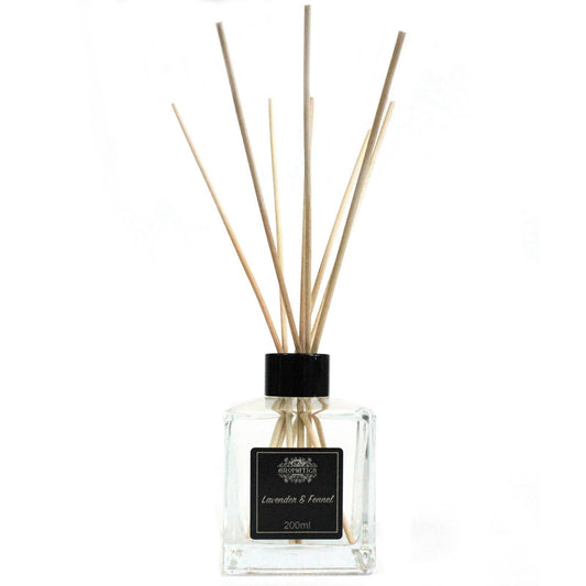 Rattanstäbchen-Diffusor mit ätherischen Ölen – Lavendel und Fenchel