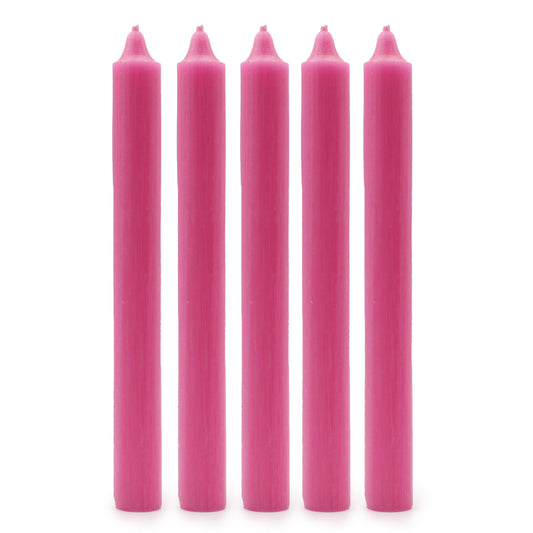 10 x einfarbige Großkerzen – Rustikales Dunkelrosa – 10er-Pack