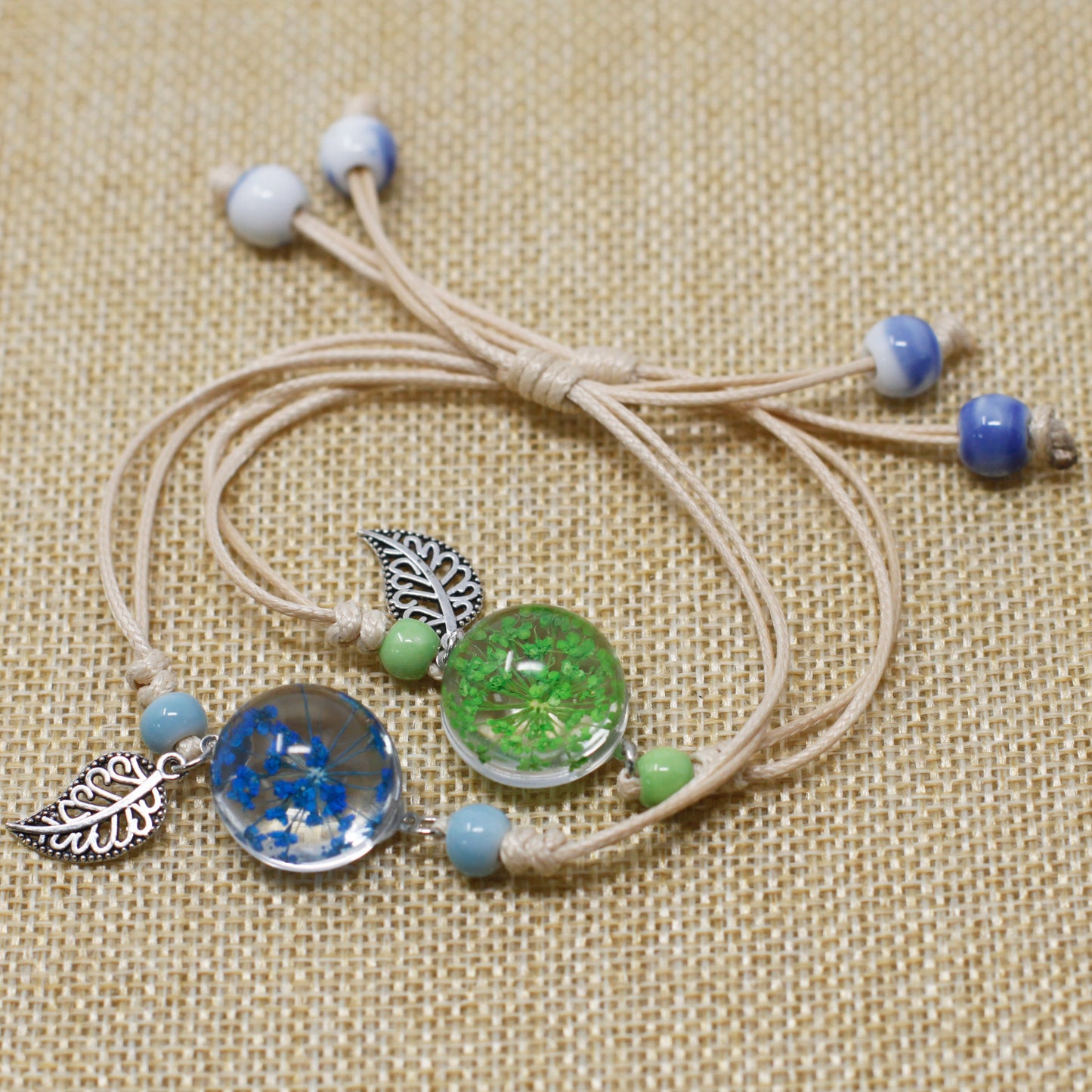 Gepresste Blumen - Wunderschönes Blumen- und Blätterarmband