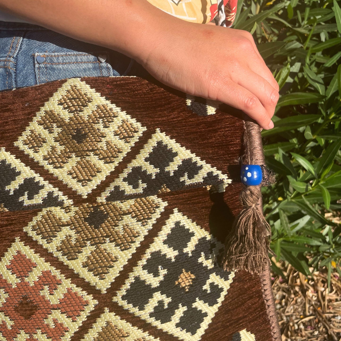 Schokofarbene Kilim Festival-Umhängetasche