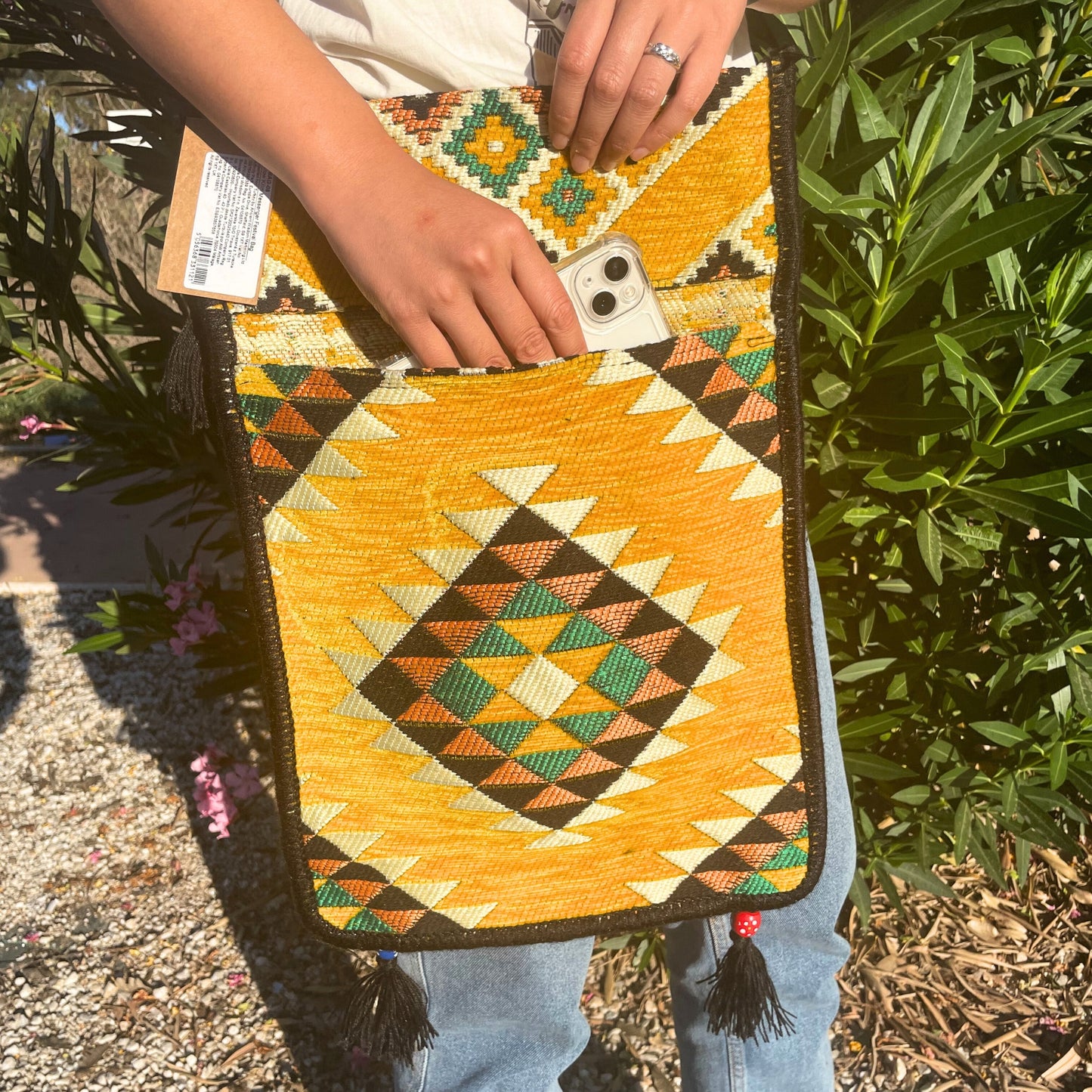 Gelbe Kelim-Messenger-Festivaltasche