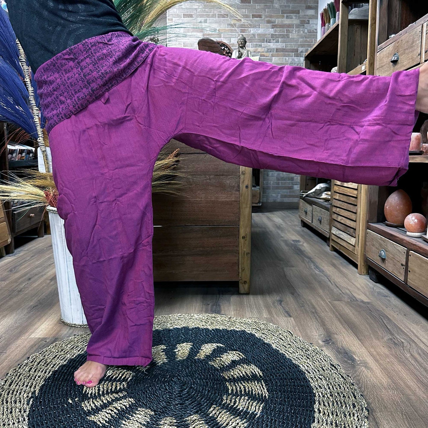 Yogahosen und Festivals - Thai Fisherman's Mandala Mantra in Lila