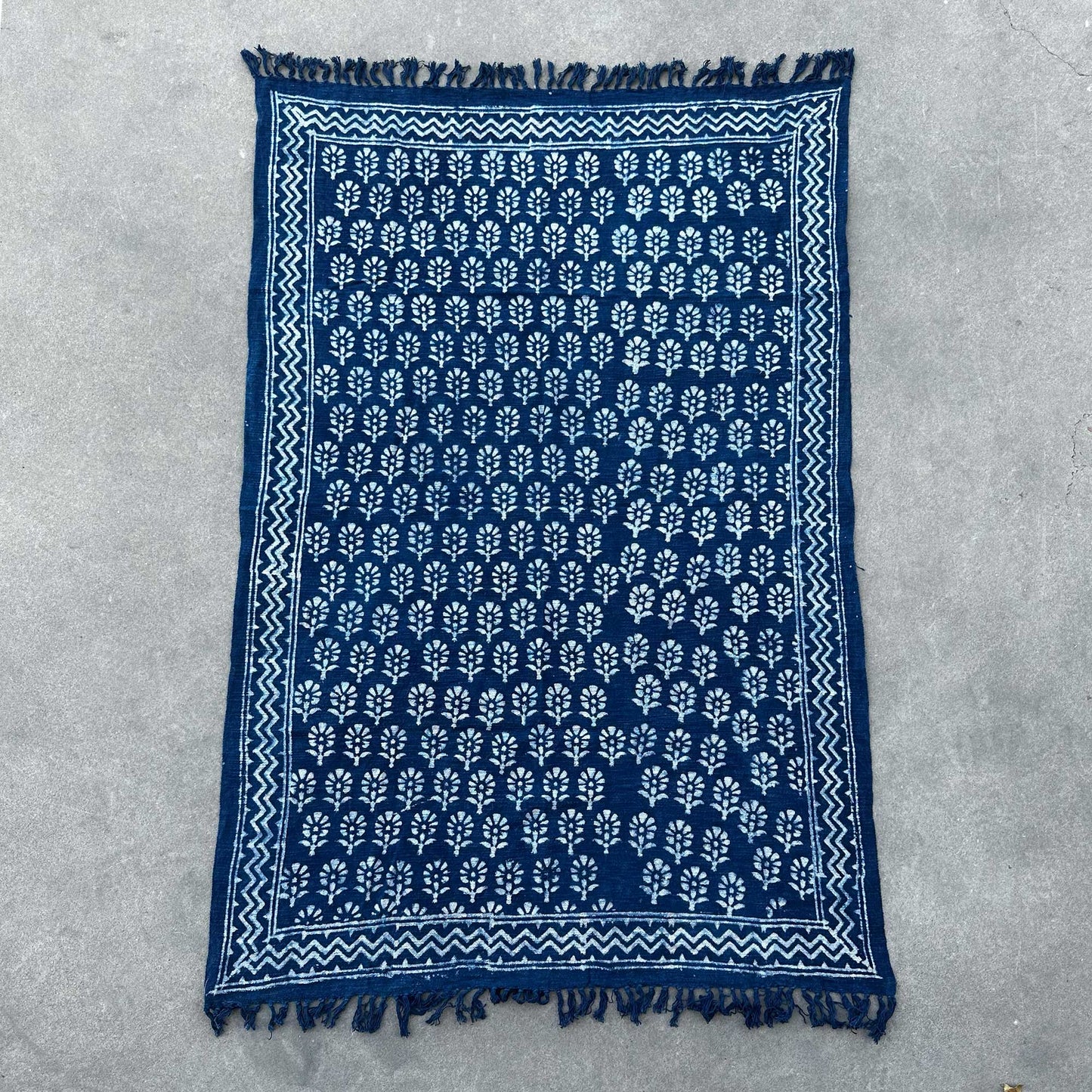 Couverture indigo faite main - 170x120cm - Chhota Flower