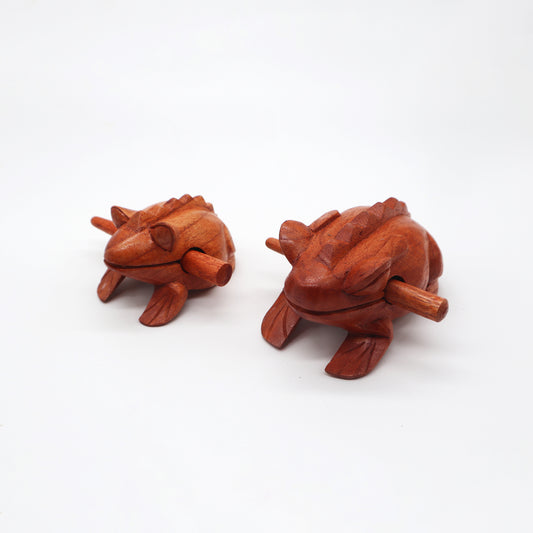Kleiner Kochfrosch aus Holz