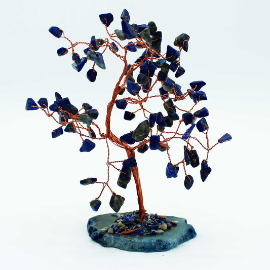 Großer Edelsteinbaum: Sodalith auf blauem Achatsockel (100 Steine)