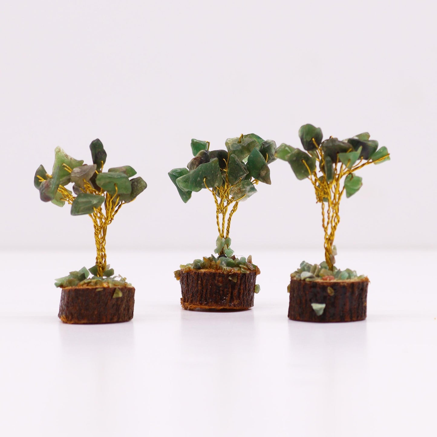 Mini-Edelsteinbaum auf Holzsockel - Grüner Aventurin (15 Steine)