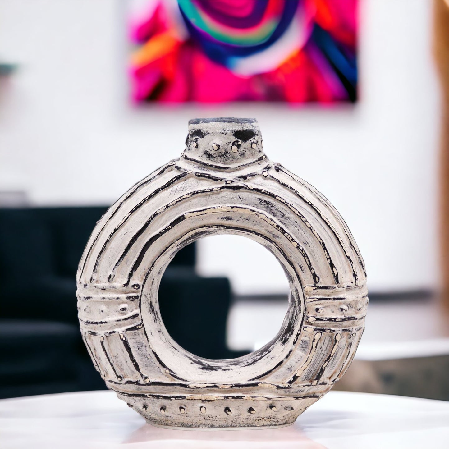 Runde Vase in Donutform – Cremefarben, 18 cm