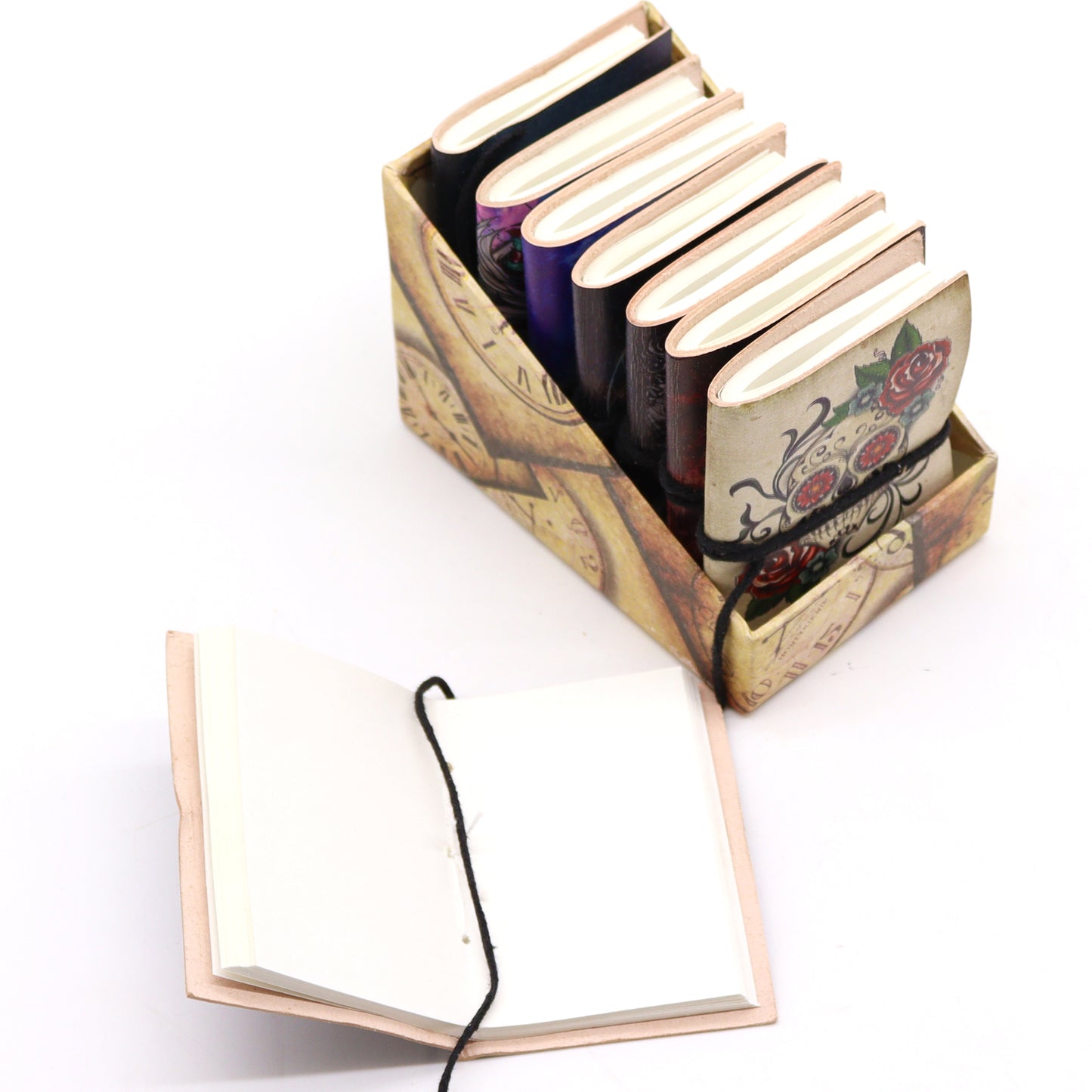 8 x verschiedene Gothic-Notizbücher (Display)