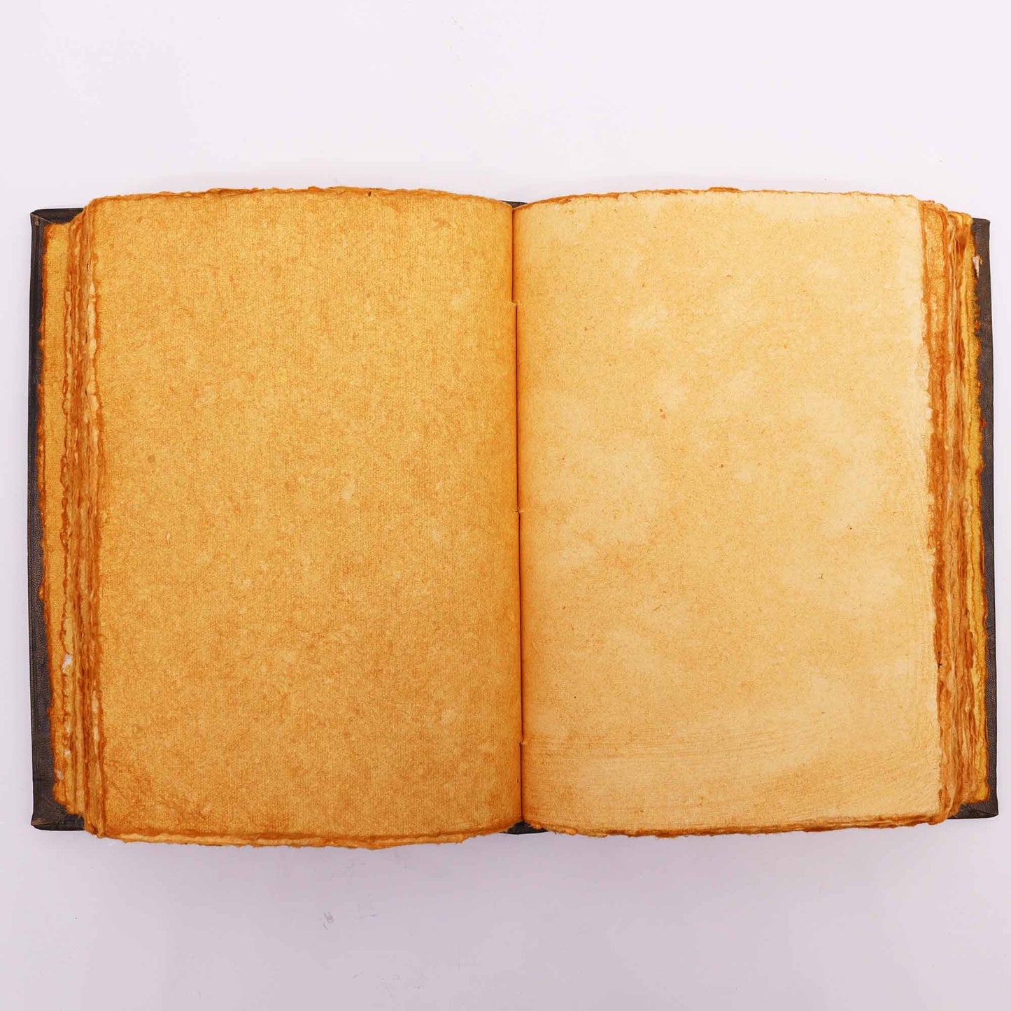 Braunes Buch - Dreifachmond-Dekoration aus Zink mit Einbandkanten