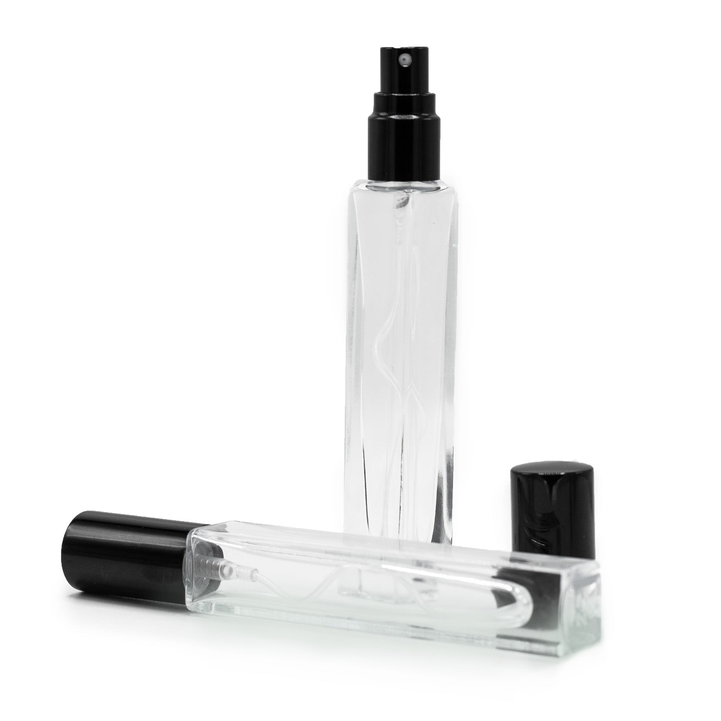 10 ml große, schlanke quadratische Flasche, schwarzes Spray und schwarze Kappe
