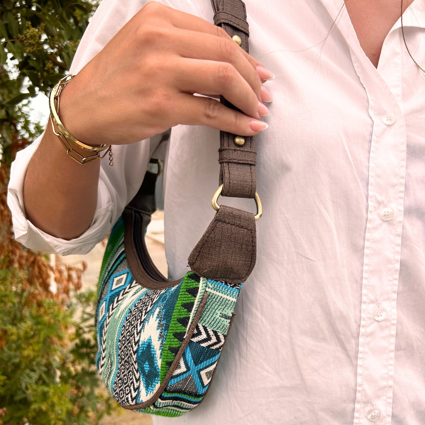 Jacquard-Hobo-Tasche – kräftiges Grün (brauner Riemen)