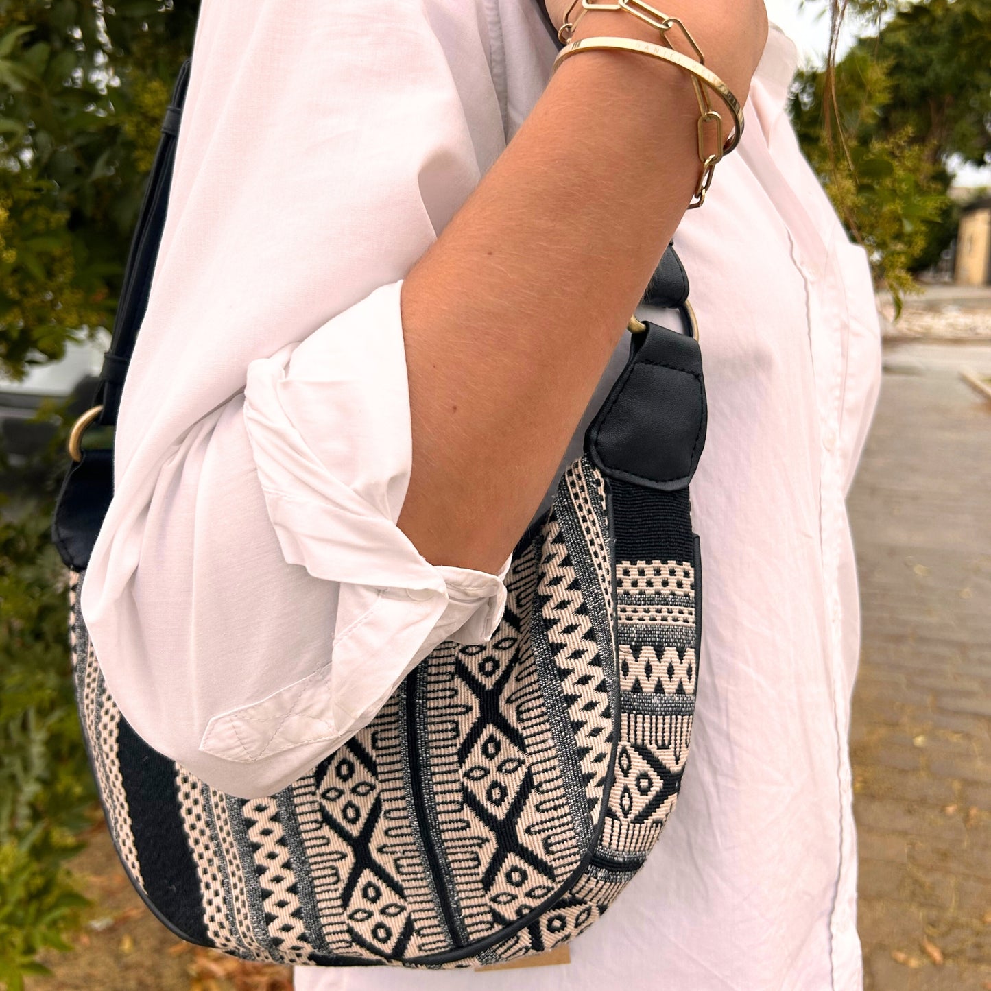 Jacquard Hobo Bag – Metrograu (schwarzer Riemen)