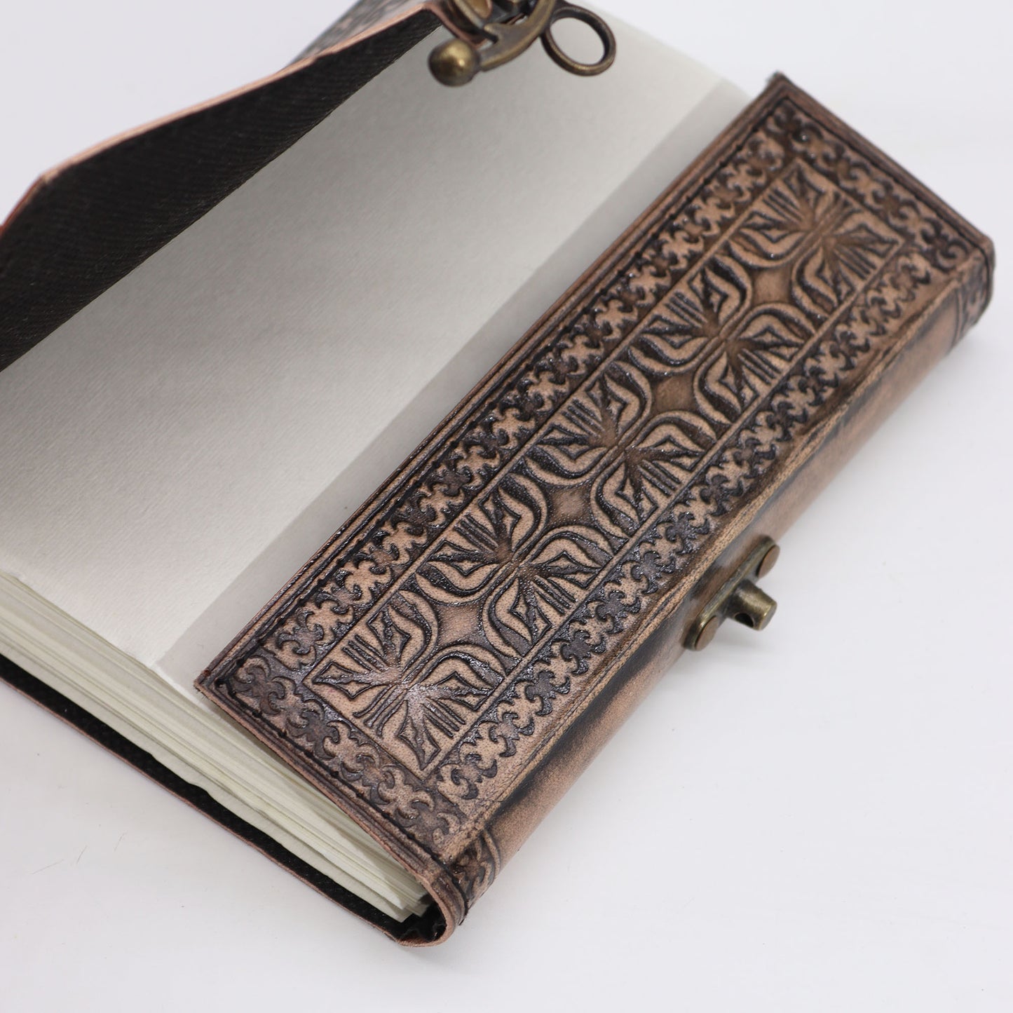 Esoterisches Mandala-Lotus-Notizbuch – Vintage mit genähtem Rand