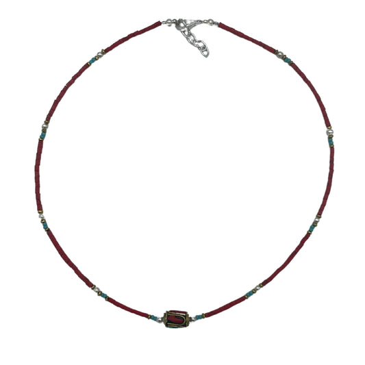 Nepalesische Halskette mit extrafeinen Edelsteinen - Coral Tribal Bead