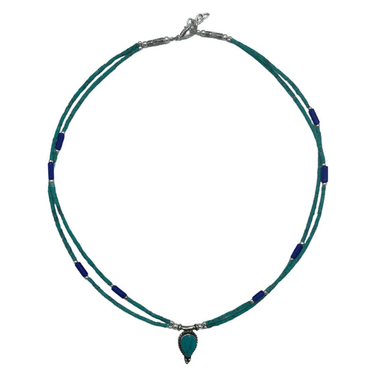 Extra dünne zweireihige nepalesische Halskette - Anhänger aus Lapislazuli und Malachit