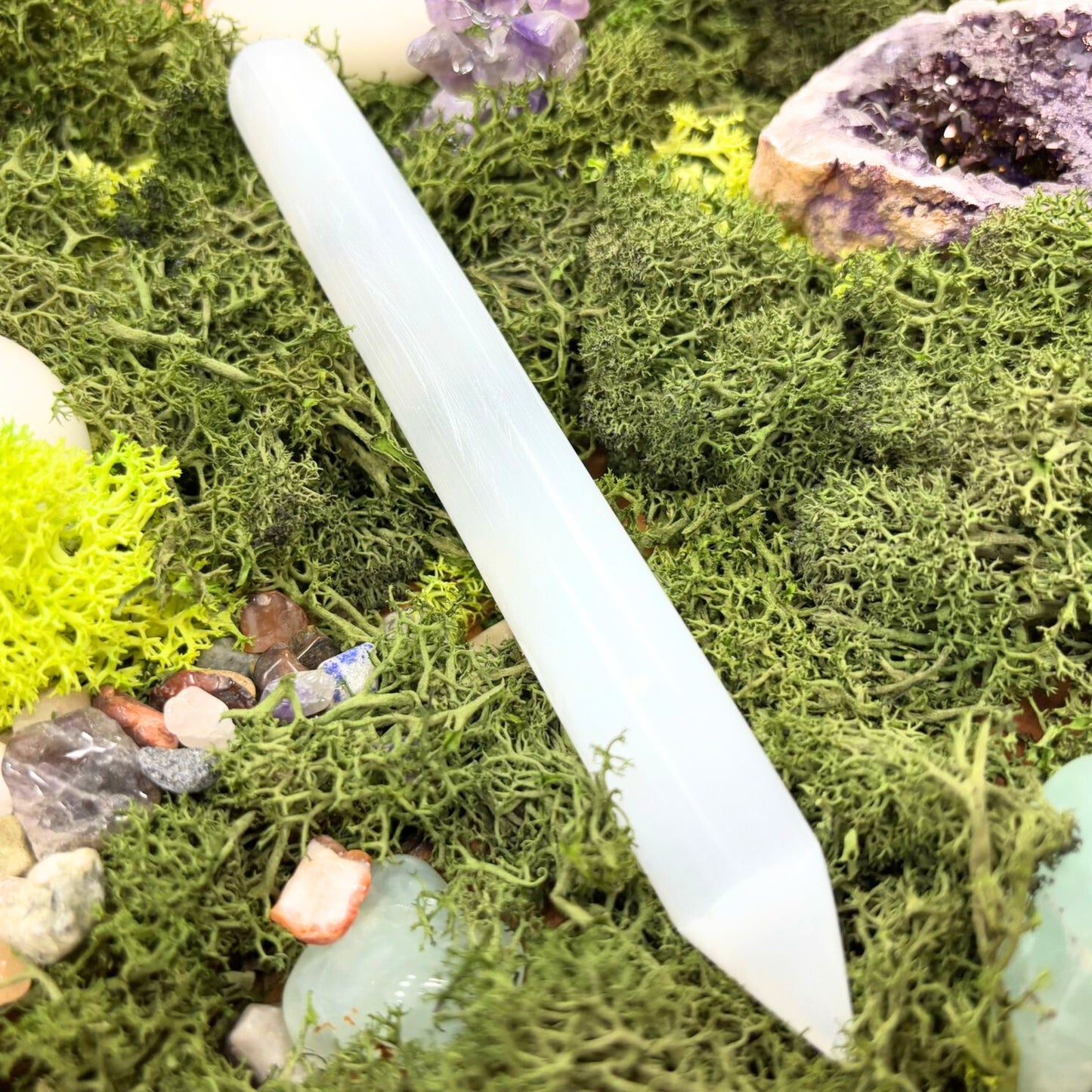 Varita de selenita - 16 cm (Ambos extremos punta)
