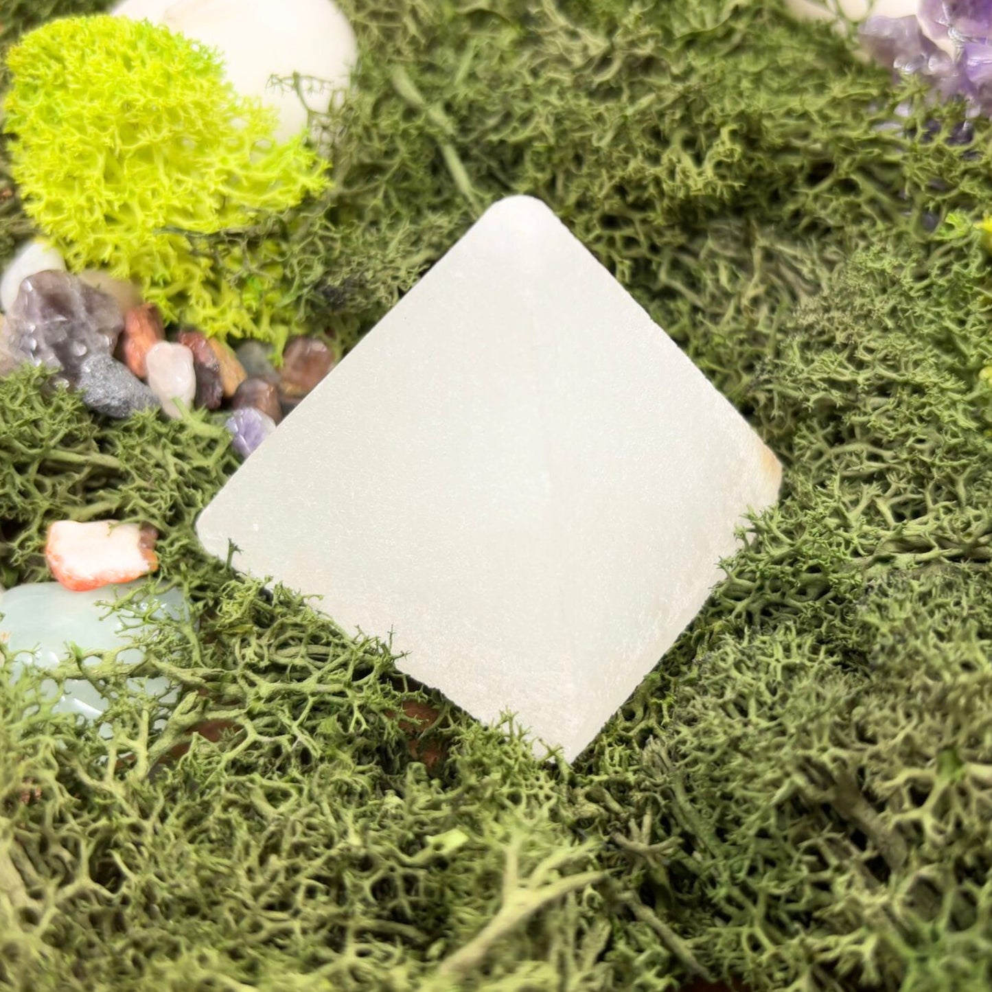 Selenitpyramide - 5 cm