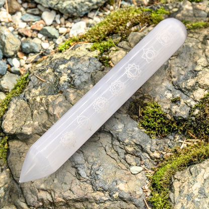 Varita Selenita - 16 cm (Punto uno Extremo) 7 Chakra