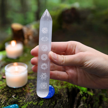 Varita Selenita - 16 cm (Punto uno Extremo) 7 Chakra