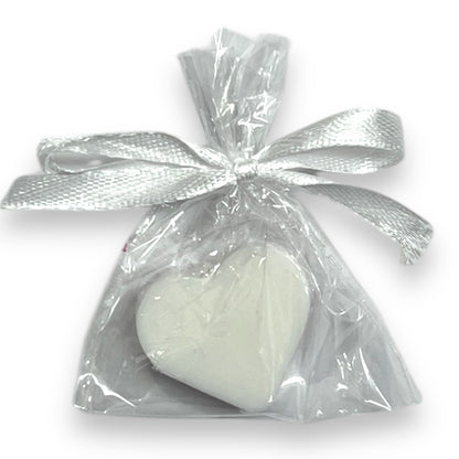 Savon artisanal en forme de cœur blanc