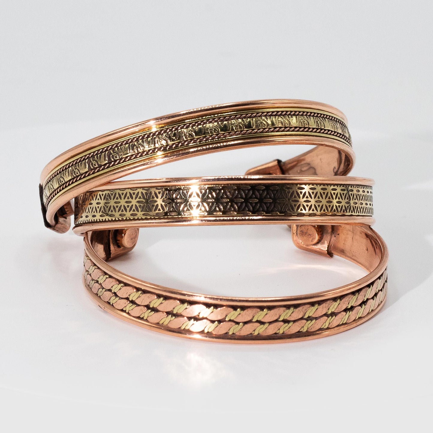 Kupferband- und Magnetdesign-Armbänder (sortiert)