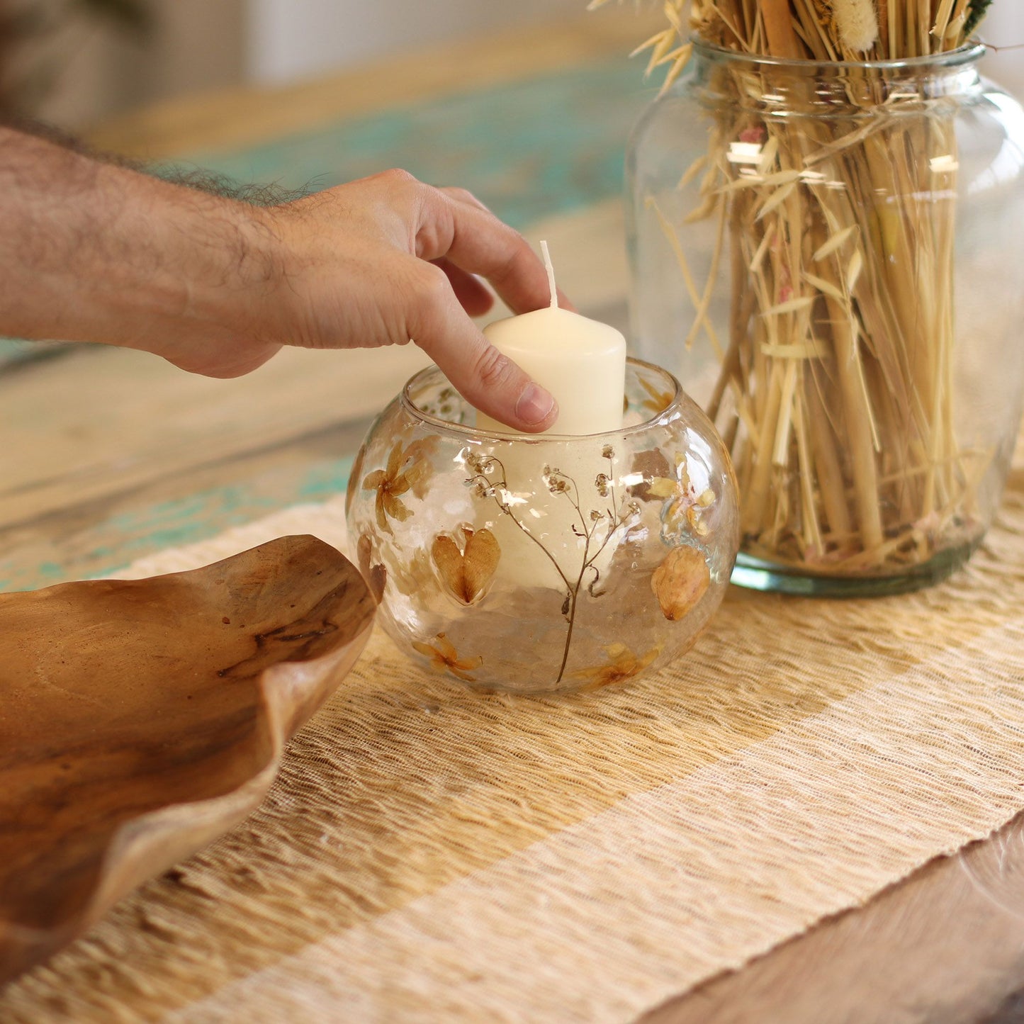 Natürlicher Kerzenhalter aus Glas mit Blumenmuster – große rosa Schale – (12 x 13 cm)