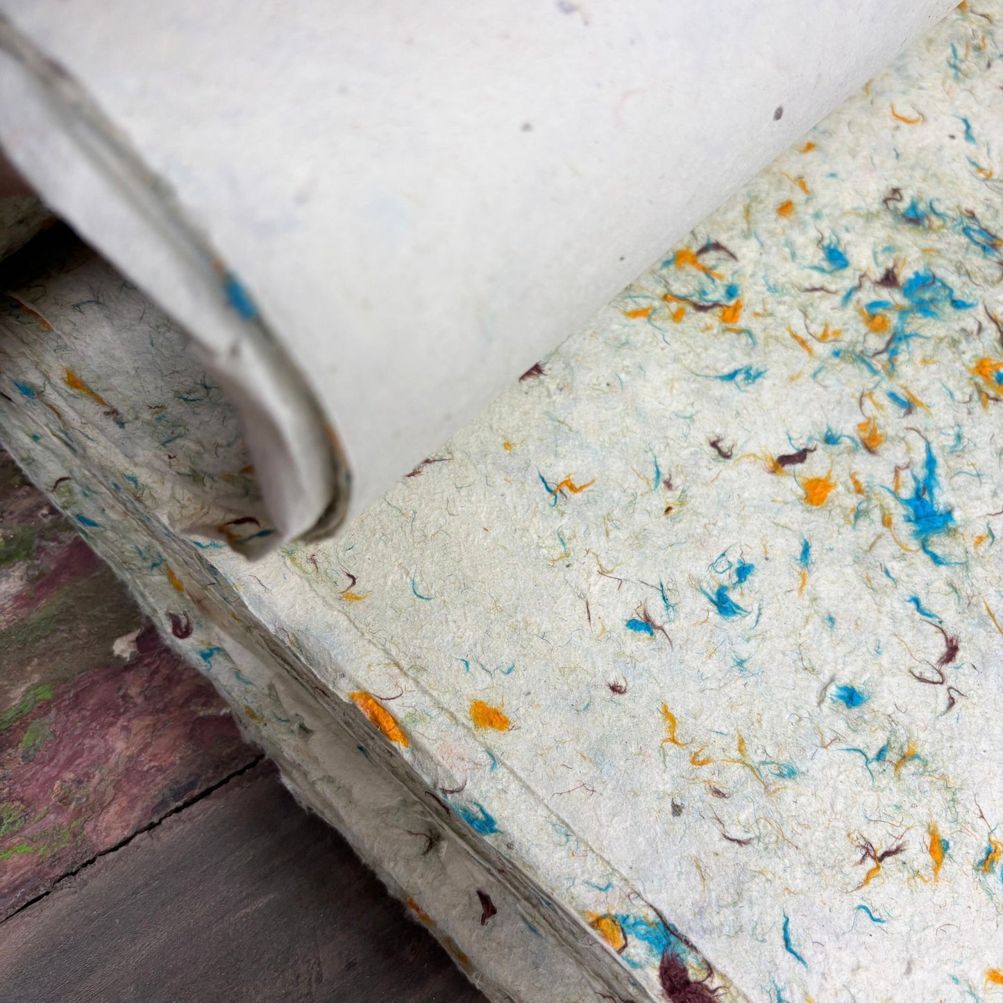 Papier cadeau fait main Lokta - Coton vert