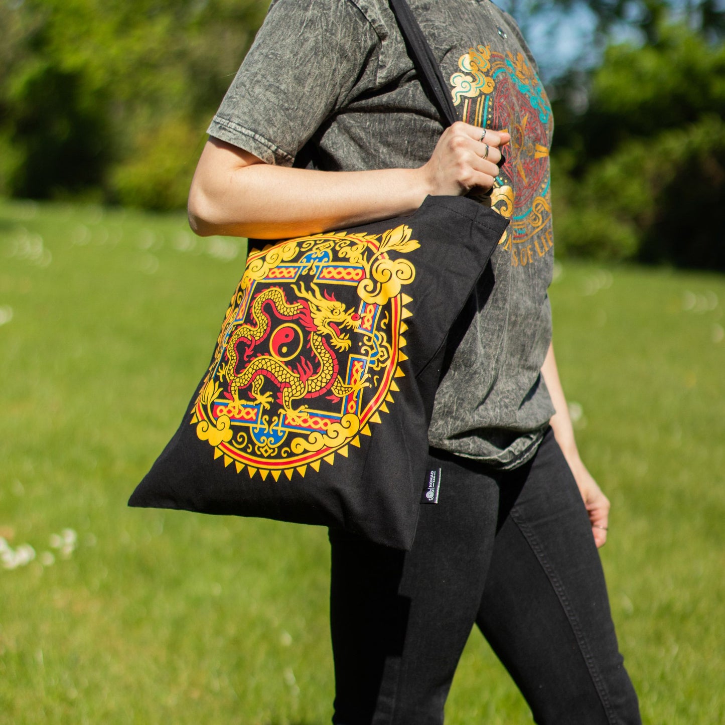 Bolso tote icónico y clásico - Dragón Yin y Yang - Negro 6 oz