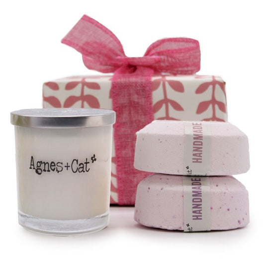 Gift Set: Peony & Tea & Rose Bath Bomb + Coffee & Nut Candle