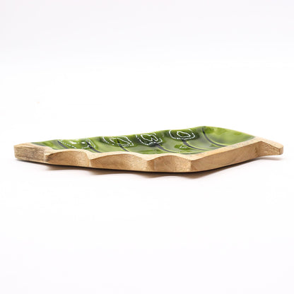 Lost in the Woods - Holzschale mit glasierten Blättern - 33 x 17 cm