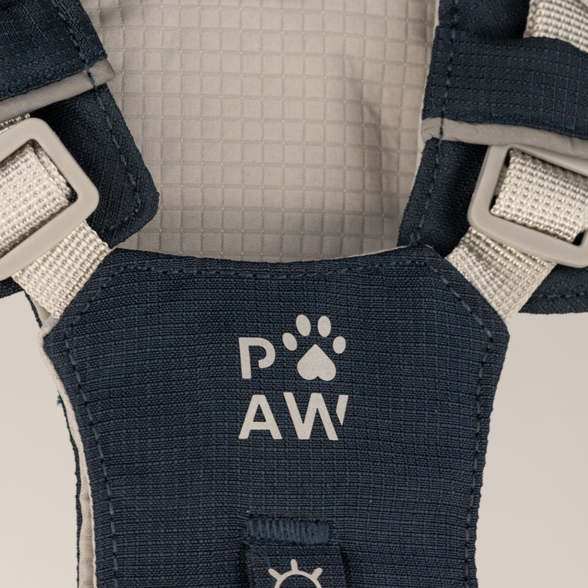PAW - XS (2-4 kg) Arnés de paso para perros Guardian con malla reflectante - Rock Grey - Black Obsidian Charm