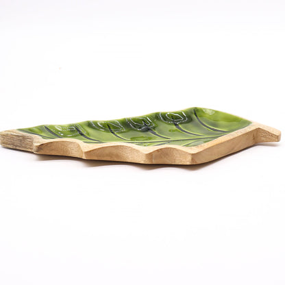 Lost in the Woods - Holzschale mit glasierten Blättern - 33 x 17 cm
