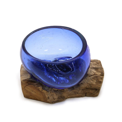 Mini Tazón Azul de Vidrio Fundido sobre Madera
