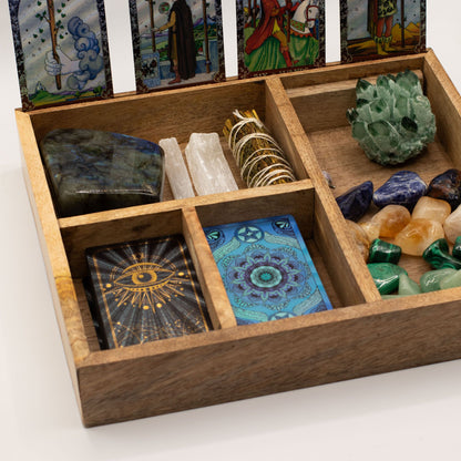 Tarotbox mit vier Fächern und Kartenständer