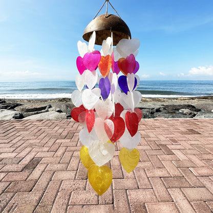 Carillons éoliens en noix de coco et capiz - Grands cœurs - 40 cm
