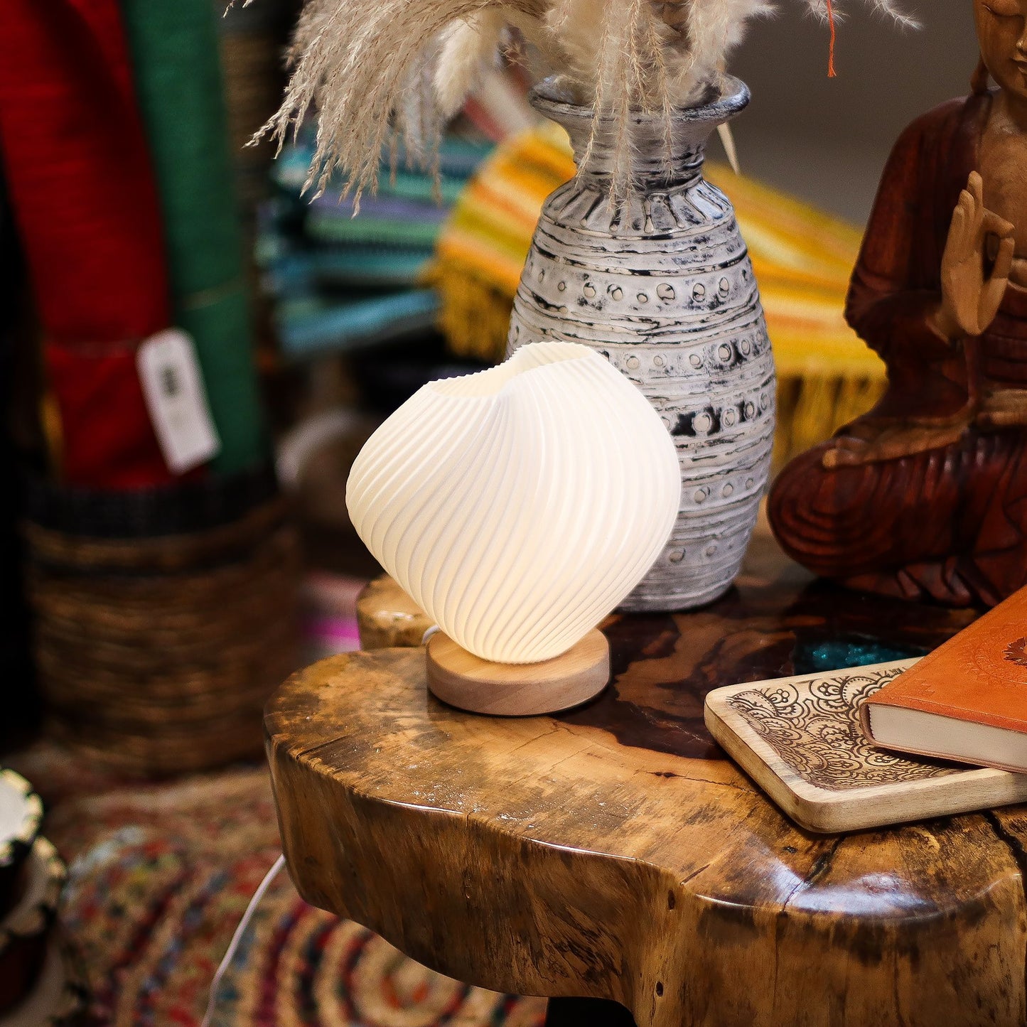 Lampe New Wave - USB - 3 réglages - Twisted Shell