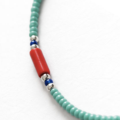 Turquesa nepalí y coralita de alta calidad - Collar con detalle de lapislázuli - (42cm)