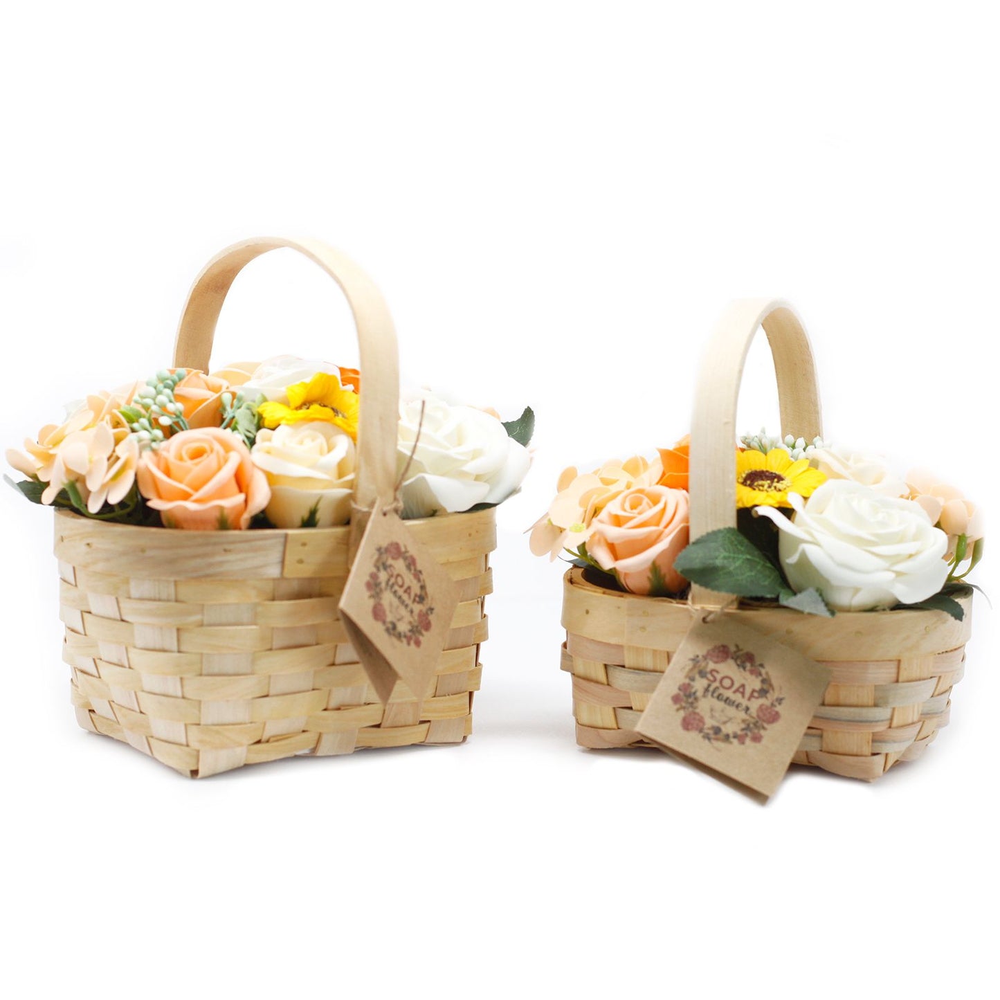 Bouquet dans un panier en osier - grande rose