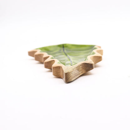 Lost in the Woods - Holzschale mit glasierten Blättern - 33 x 17 cm