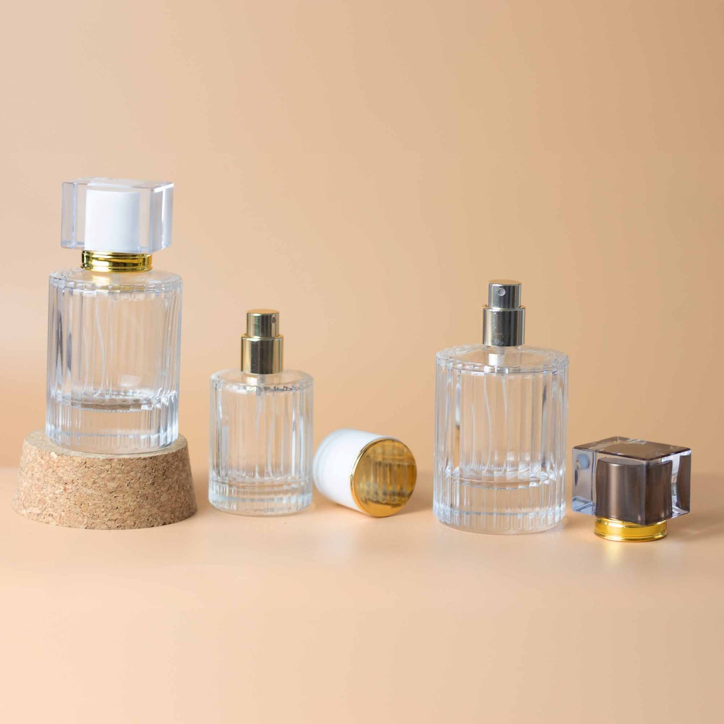 Flacons de parfum en verre avec vaporisateur et bouchon blanc, 50 ml