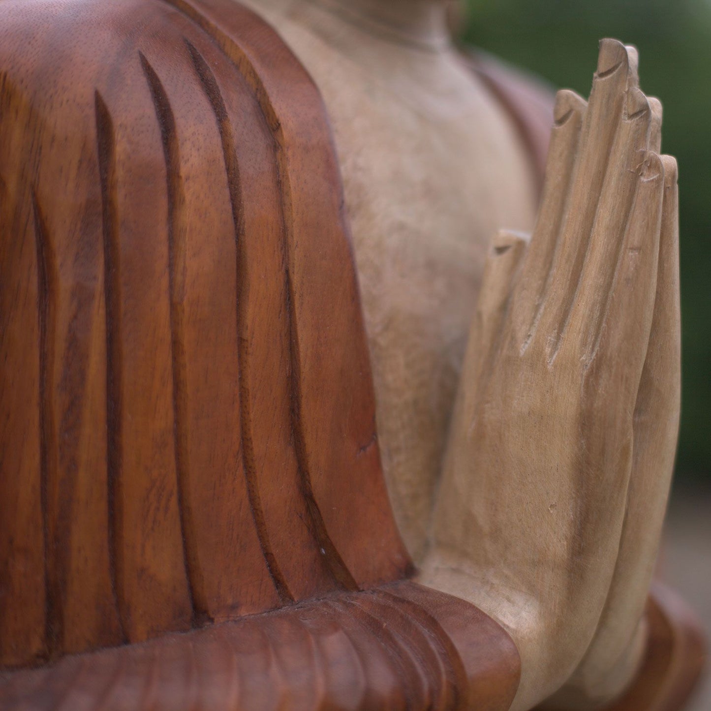 Estatua de Buda Tallada a Mano - 40cm Manos Abajo