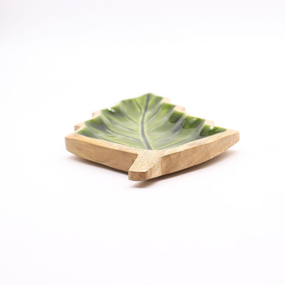 Lost in the Woods - Holzschale mit glasierten Blättern - 33 x 17 cm