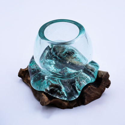 Petit aquarium miniature en verre fusionné sur bois, 20 cm