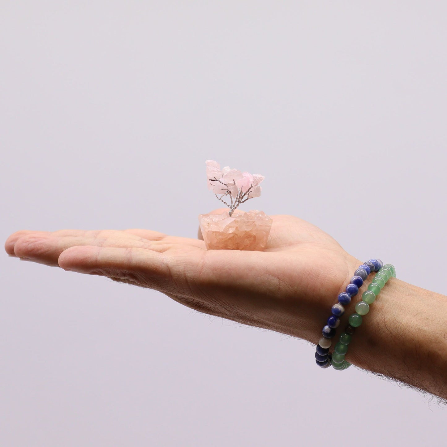 12 x Mini árboles de piedras preciosas sobre base de orgonita - Mezcla Surtida (15 piedras)