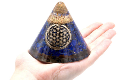 Cône d'orgonite - Fleur de vie - Quartz suspendu - 90 mm