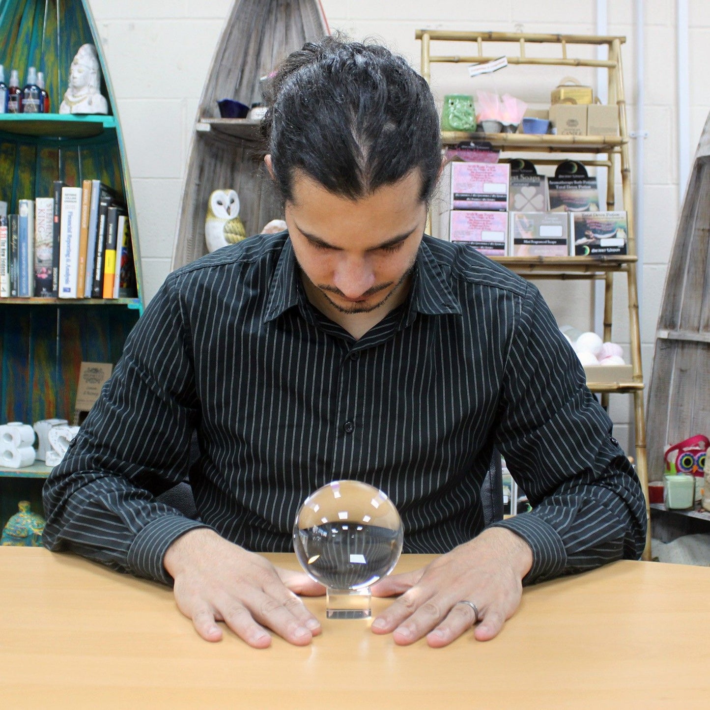 Boule de cristal avec support 100 mm