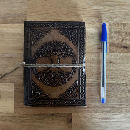 Carnets en cuir de style ésotérique assortis (6 x 4,5 pouces) - Vitrine