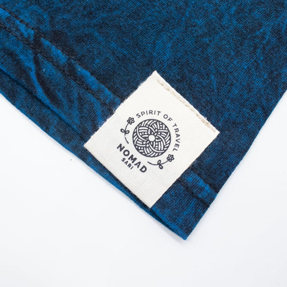 Camiseta de algodón lavado a piedra Nomad Sari - Mantente Salvaje, Hijo de la Luna - Azul - Pequeño