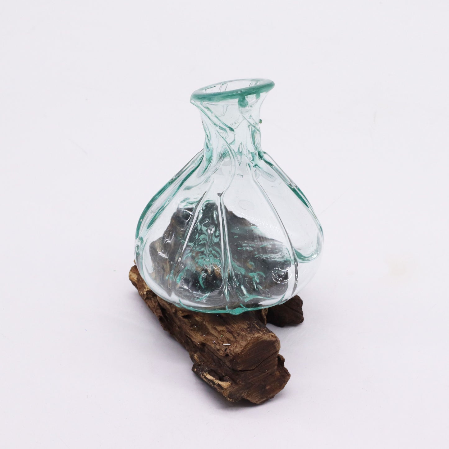 Mini carafe décorative en verre fusionné sur socle en bois, 24 cm